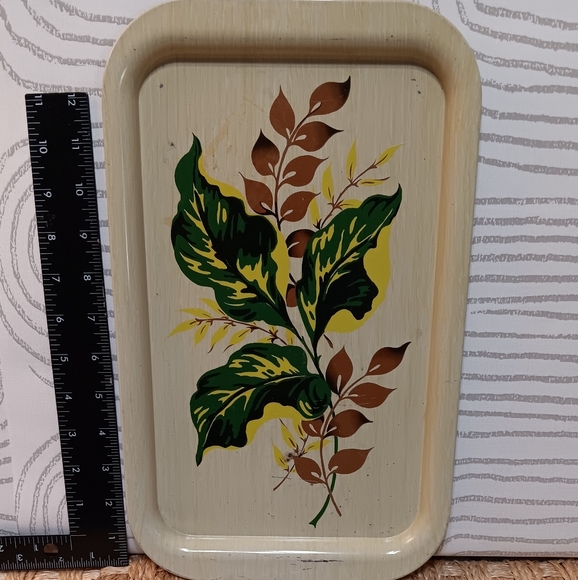 Vintage Metal Snack Tray - Picture 1 of 4